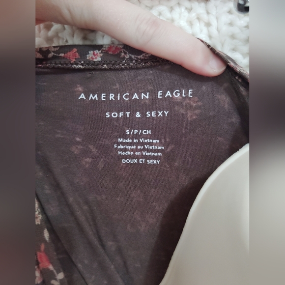 American eagle top - Picture 4 of 4